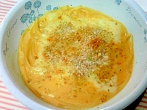 牛乳、卵、チーズでスープスパ　グラタン風